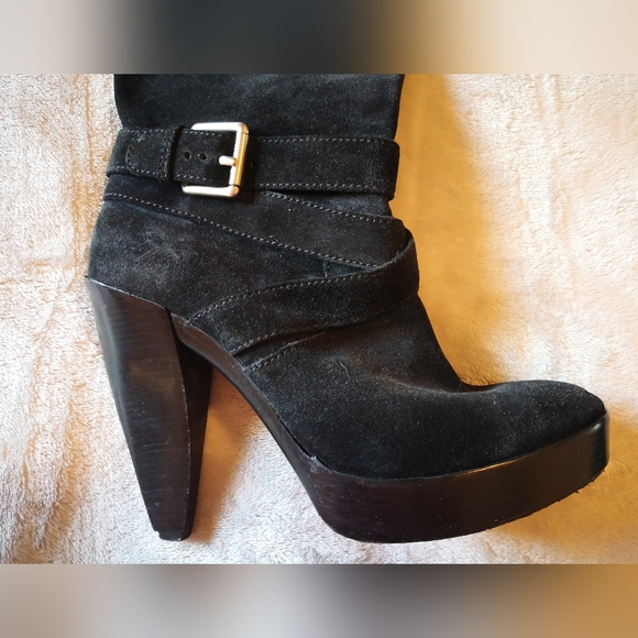 LAST CHANCE SALE Michael Kors sz 8.5 black leather boots - Picture 2 of 16
